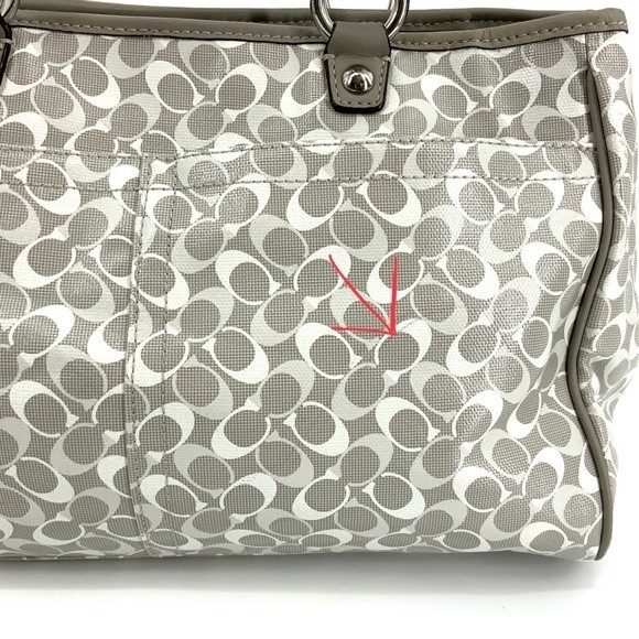 Coach Gray and White Shoulder Bag - Picture 13 of 16